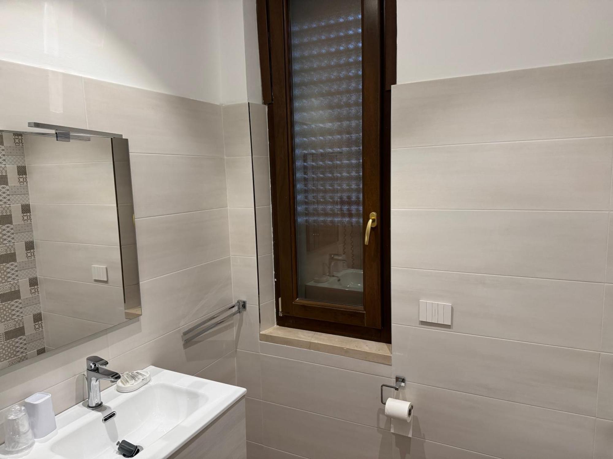 La Vecchia Stazione B&B Васто Экстерьер фото